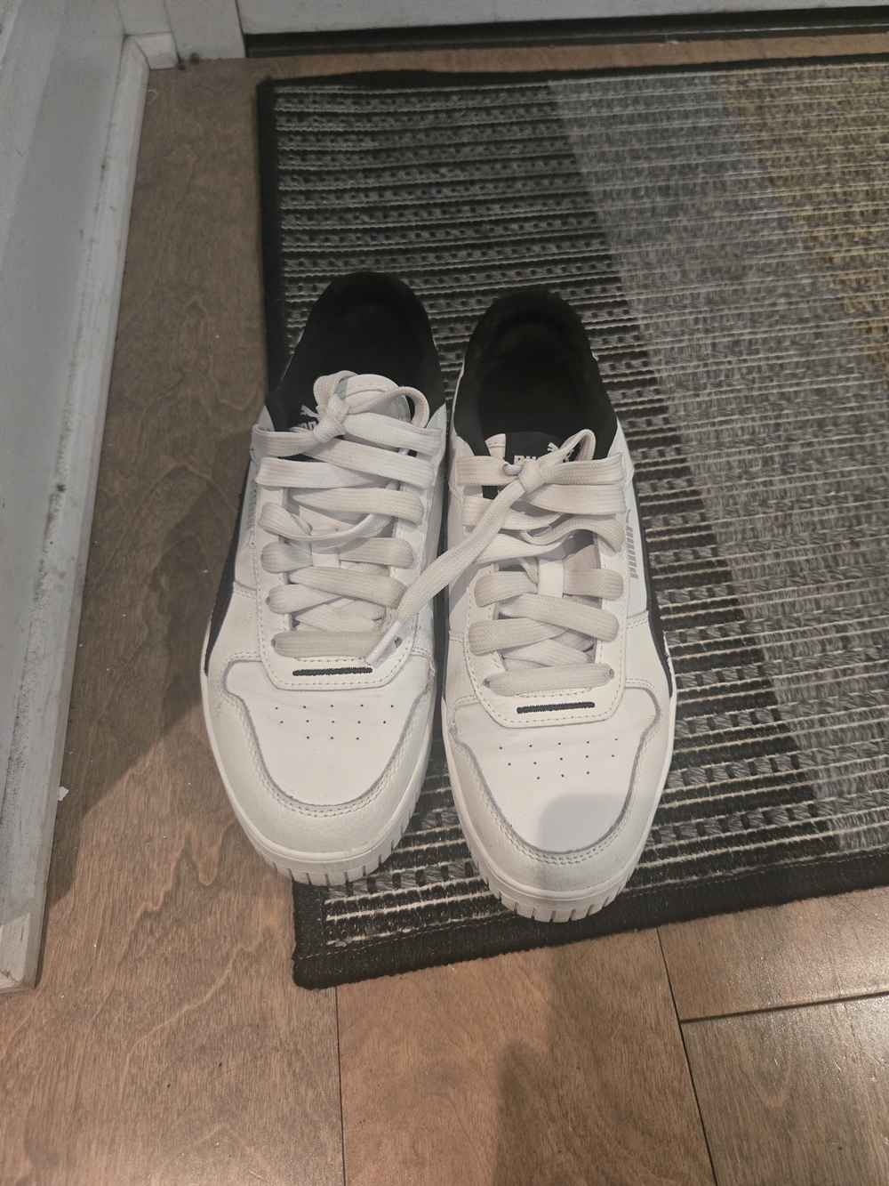 Puma Sneakers - Size 6